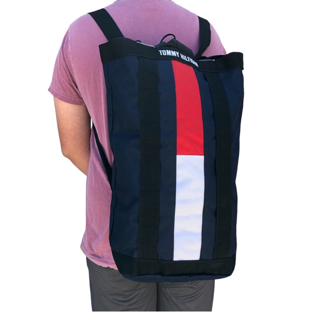 Tommy Hilfiger Vintage Polyester Navy Logo Gym Travel Back Pack